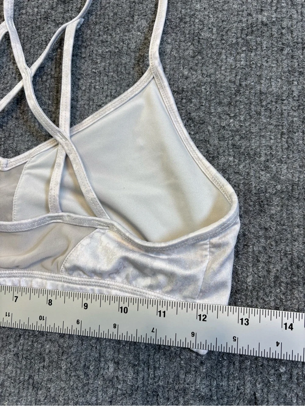 Alo Yoga Goddess Sports Bra White Gray Cloud Print Mesh Strappy XS GUC
